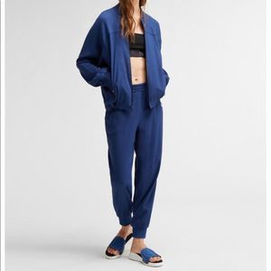 DKNY $398 Blue Linen Drawstring Bomber Jacket 1469